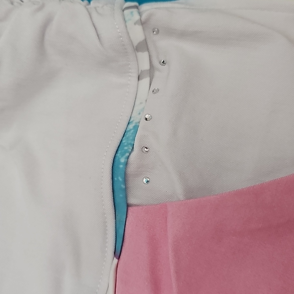 Swingdish Women's Pink and White Golf Shorts NWT Sz Medium - Picture 7 of 7